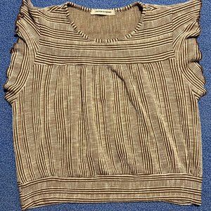 Caution to the Wind Ruffle Sleeve Tee Like New (Medium)